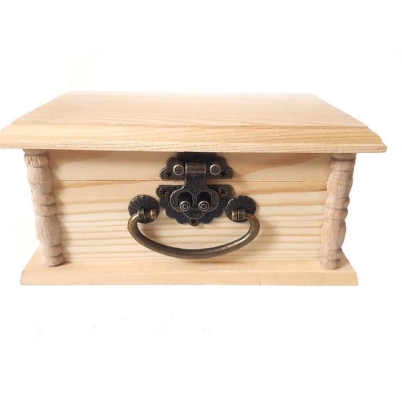 Death's Head Moth Small Wooden Box Storage & Decor - Picture 6 of 6